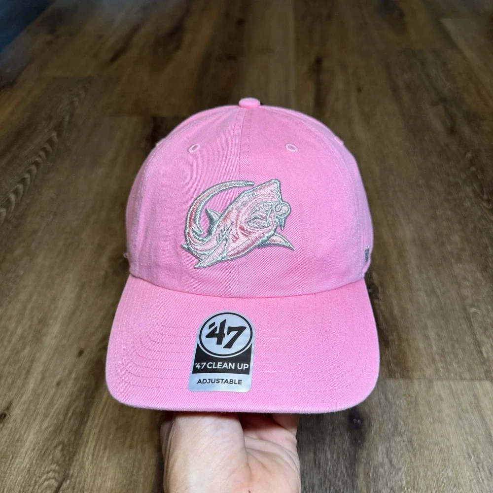 Clearwater Threshers Hat '47 Clean Up Pink Cap MiLB Adjust Strap Shark Phillies‎